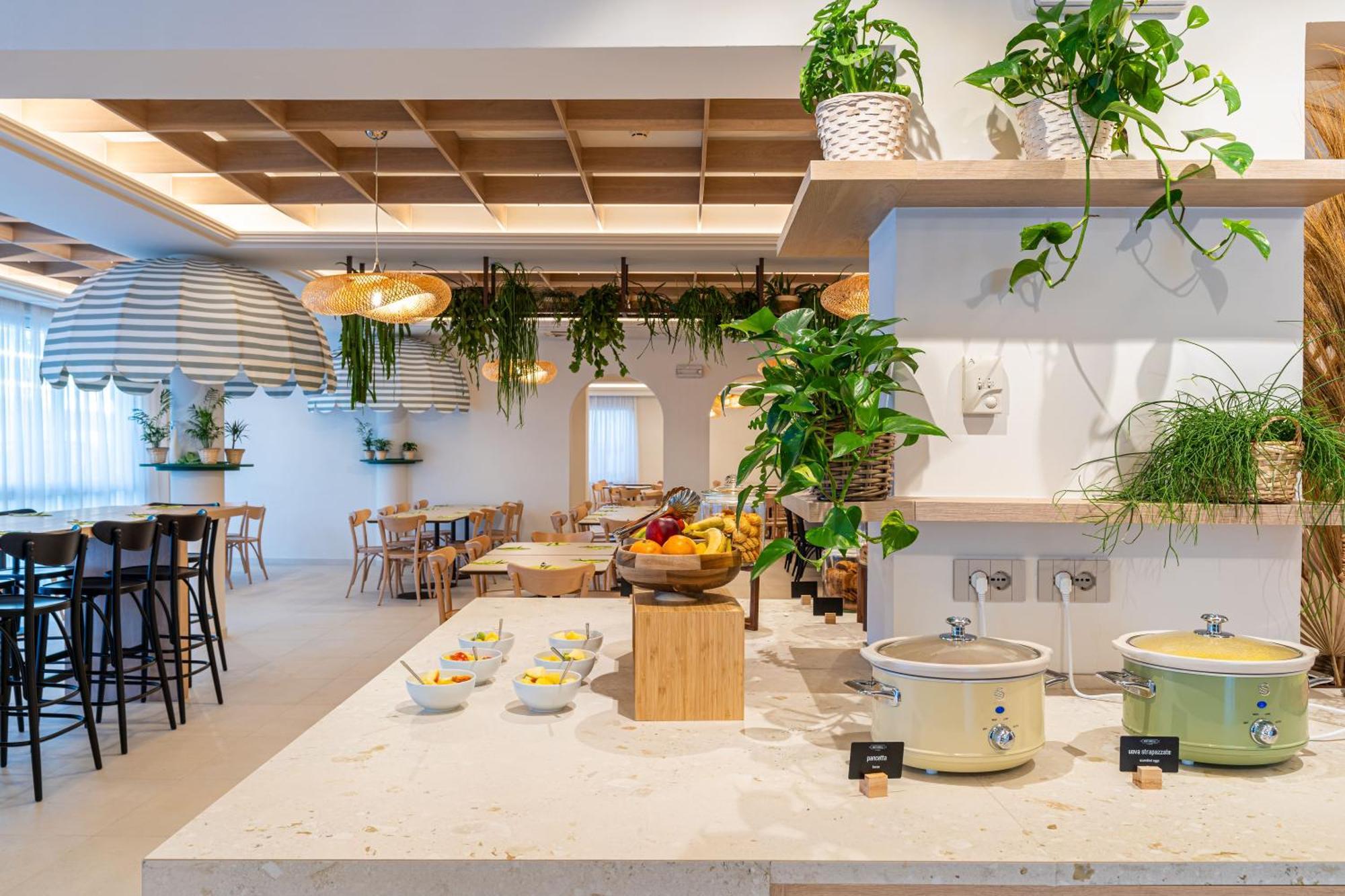 Hotel Estense กัตเตโออามาเร ภายนอก รูปภาพ