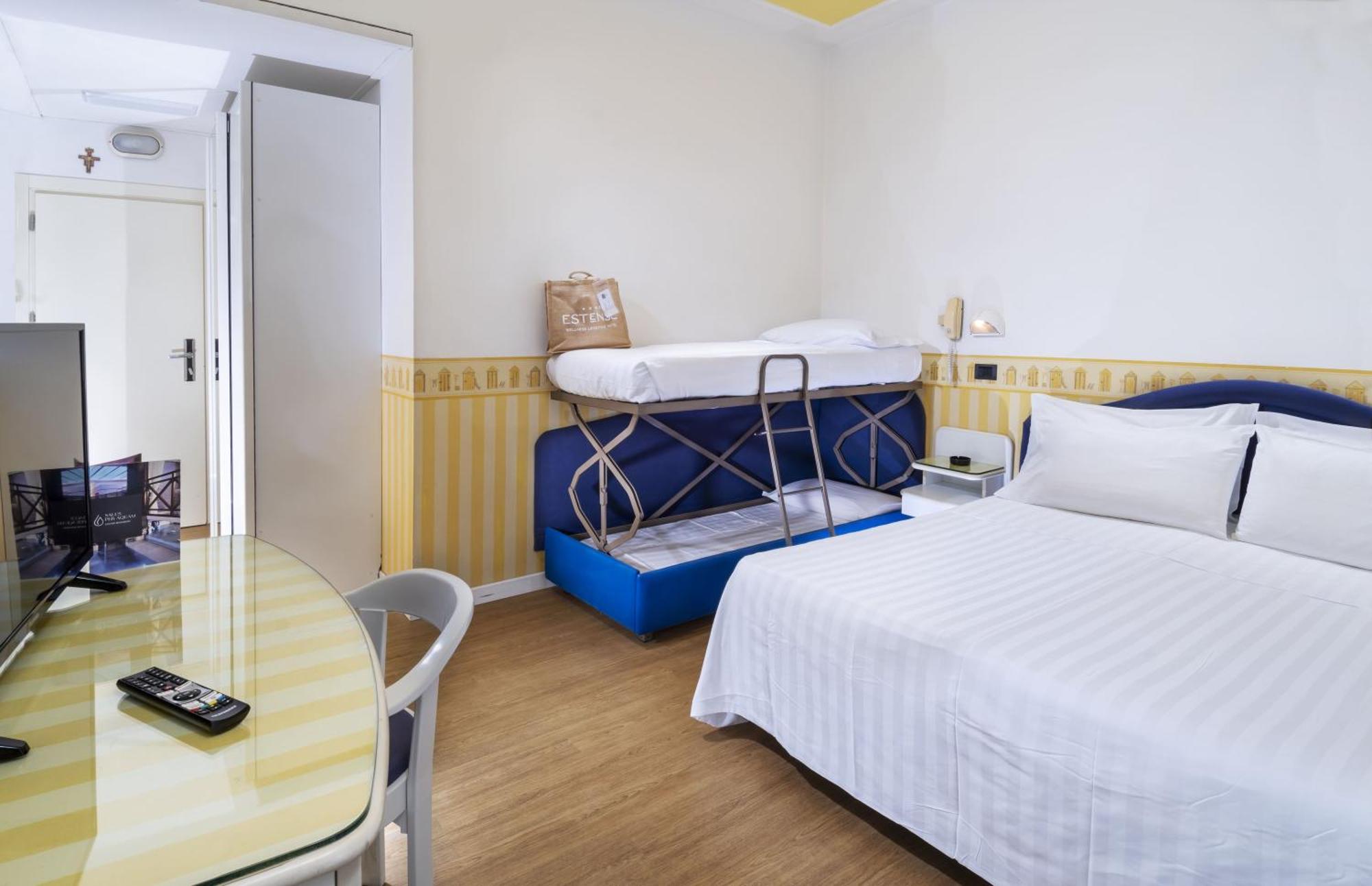 Hotel Estense กัตเตโออามาเร ภายนอก รูปภาพ